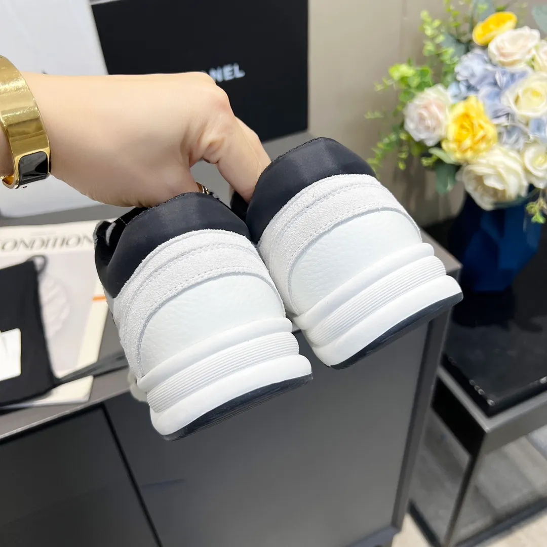 👟👟Ex-factory price 520👟👟 Chanel Chanel - 2021 counter top casual sports shoes This classic design; ✅Outsole: Original TPU combination outsole ✅Number of codes: 35～41